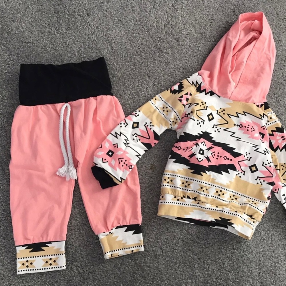 NWT 9month Aztec jogger outfit